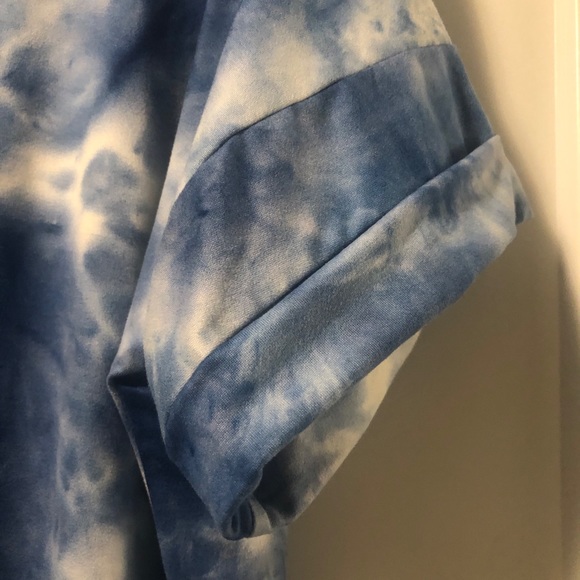 T-shirt - Picture 3 of 5